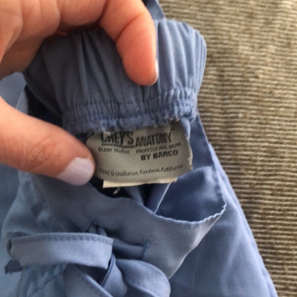 Grey’s Anatomy Relaxed Leg Scrub Pants - Picture 2 of 4